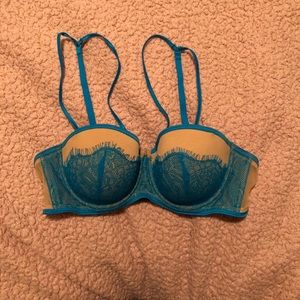 Blush multi-way bra.